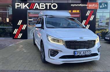 Минивэн Kia Carnival 2018 в Львове