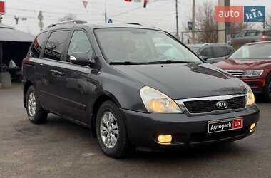 Мінівен Kia Carnival 2012 в Вінниці