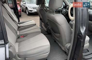 Мінівен Kia Carnival 2012 в Вінниці