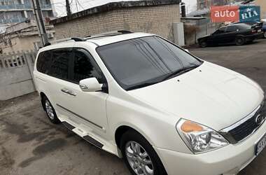 Мінівен Kia Carnival 2011 в Харкові