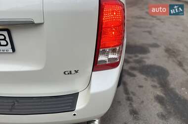 Мінівен Kia Carnival 2011 в Харкові