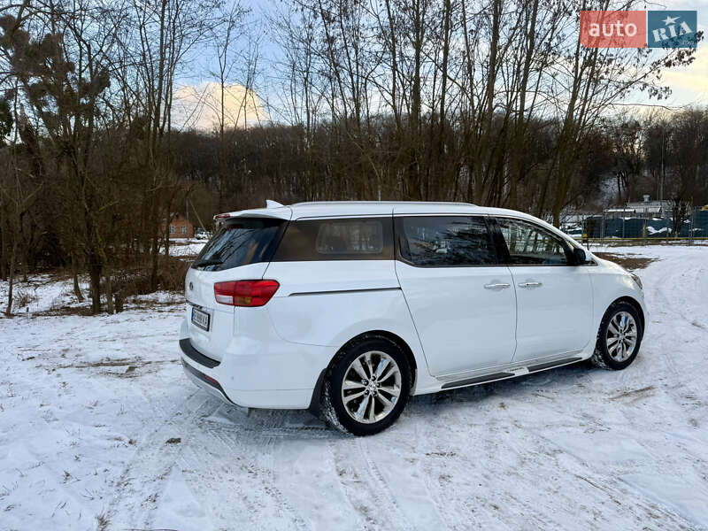 Минивэн Kia Carnival 2017 в Житомире фото 16 Минивэн Kia Carnival 2017 в Житомире