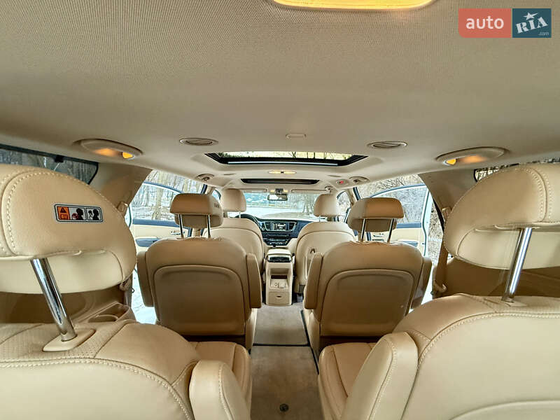 Минивэн Kia Carnival 2017 в Житомире фото 28 Минивэн Kia Carnival 2017 в Житомире