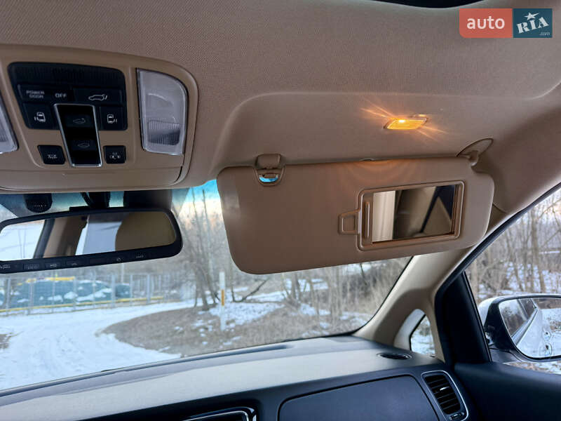 Минивэн Kia Carnival 2017 в Житомире фото 37 Минивэн Kia Carnival 2017 в Житомире