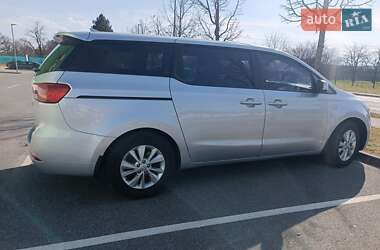 Минивэн Kia Carnival 2016 в Днепре