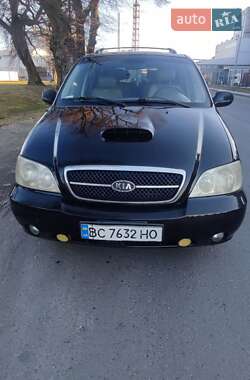 Мінівен Kia Carnival 2005 в Оброшине