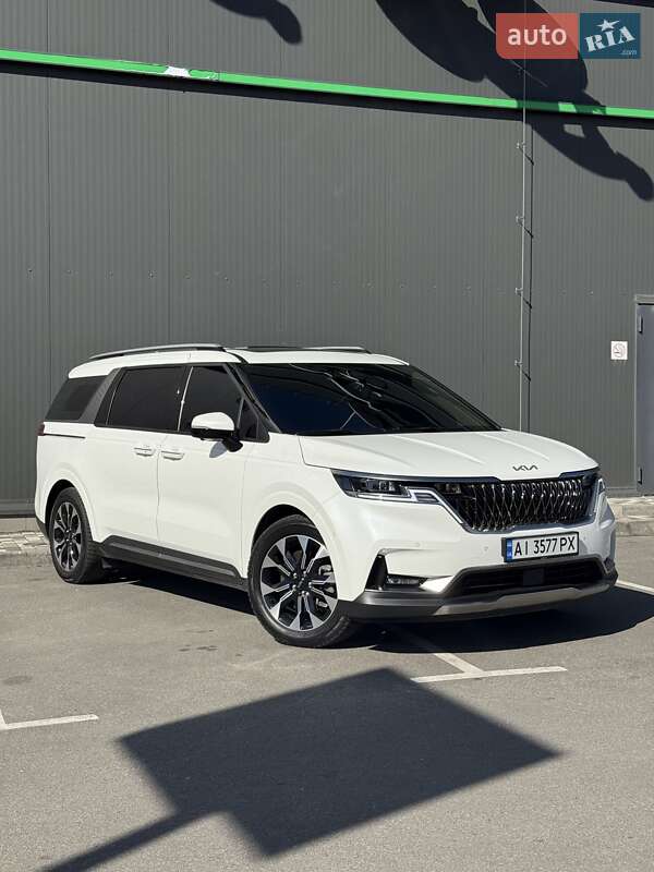 Минивэн Kia Carnival 2022 в Киеве