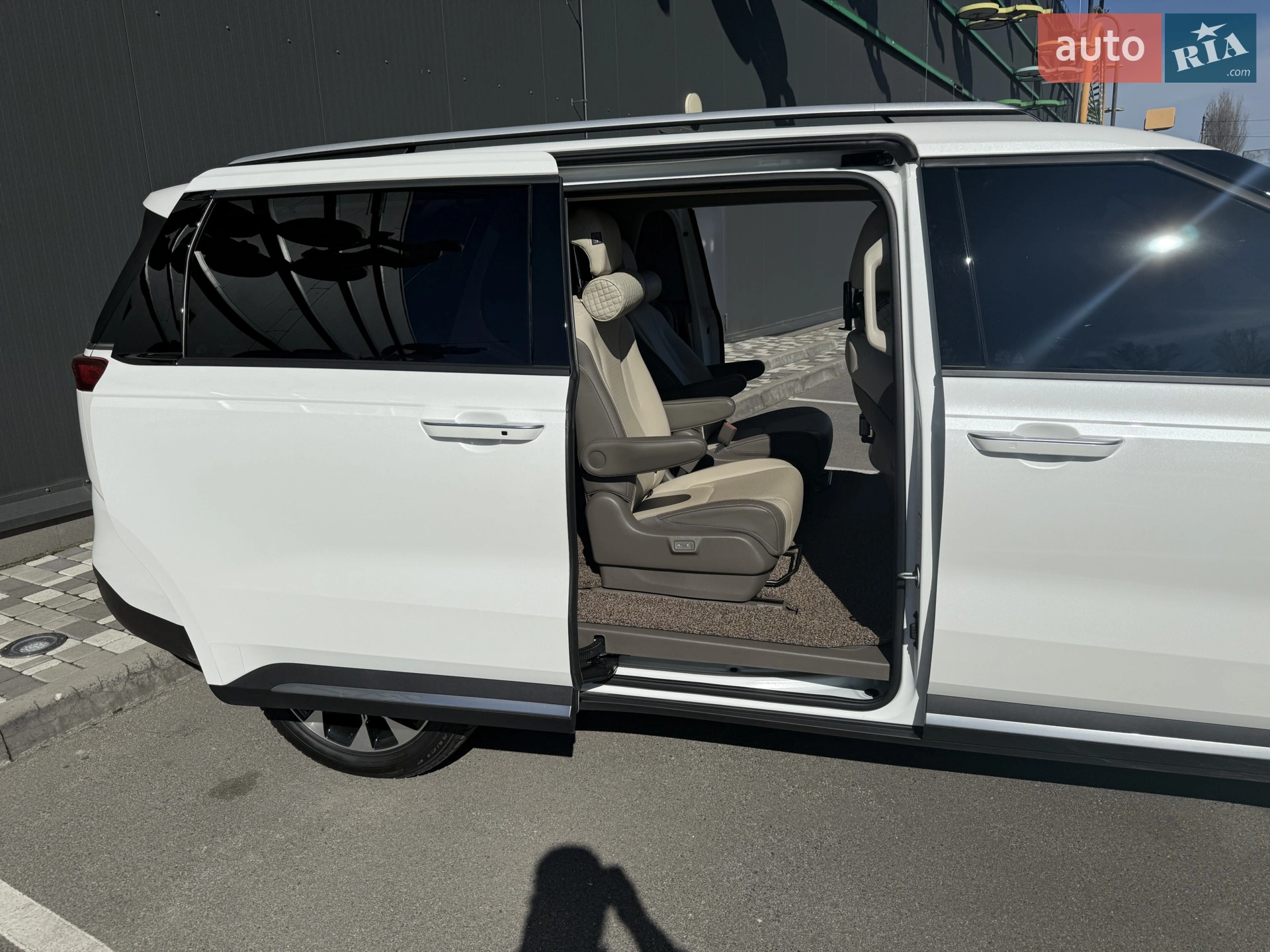 2022 Kia Carnival - мініатюра 6