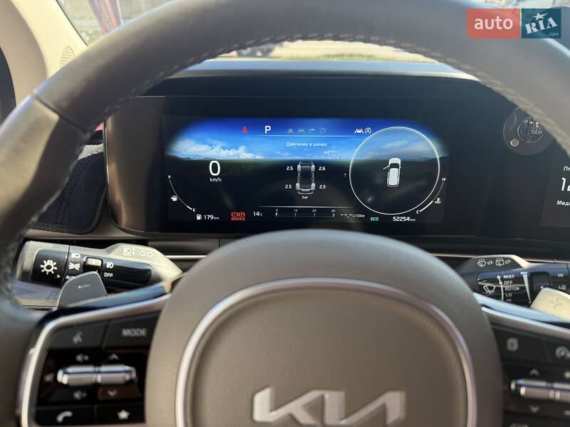 Минивэн Kia Carnival 2022 в Киеве