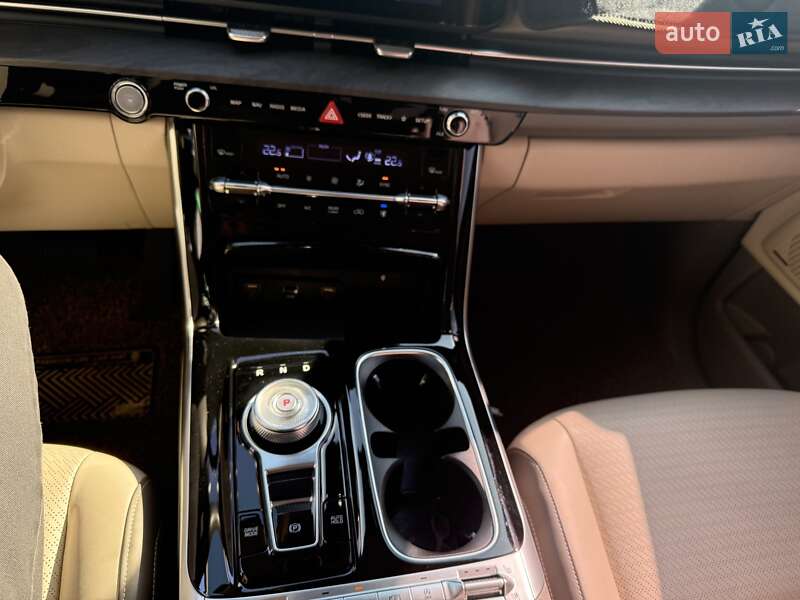 Минивэн Kia Carnival 2022 в Киеве