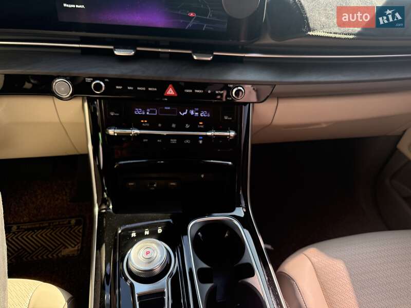 Минивэн Kia Carnival 2022 в Киеве