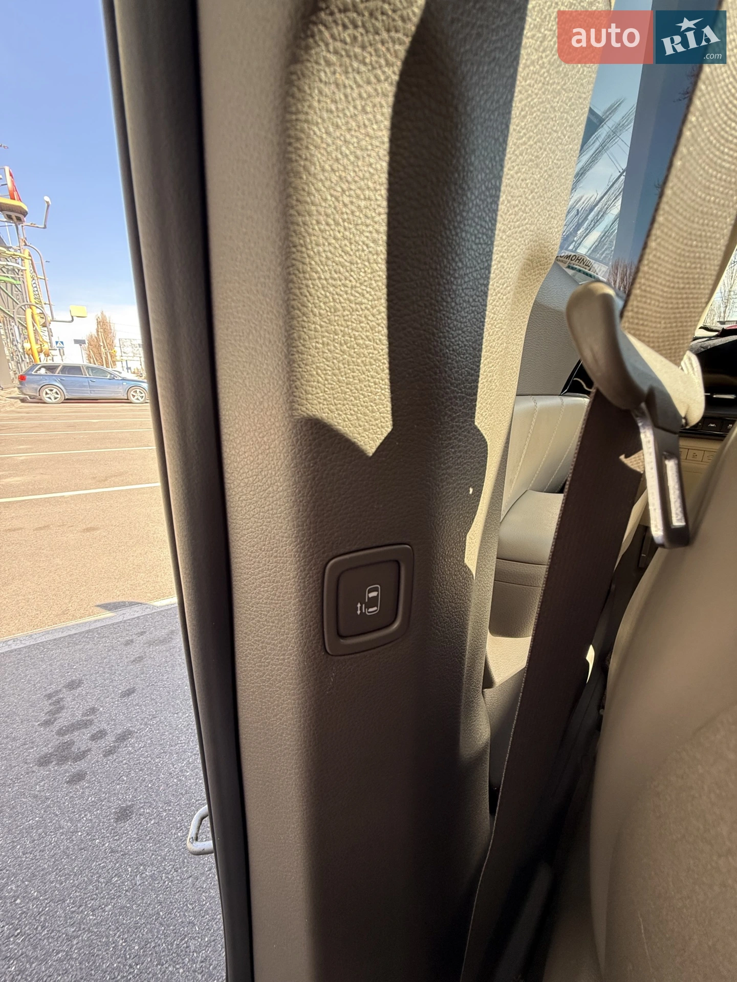 2022 Kia Carnival - мініатюра 22