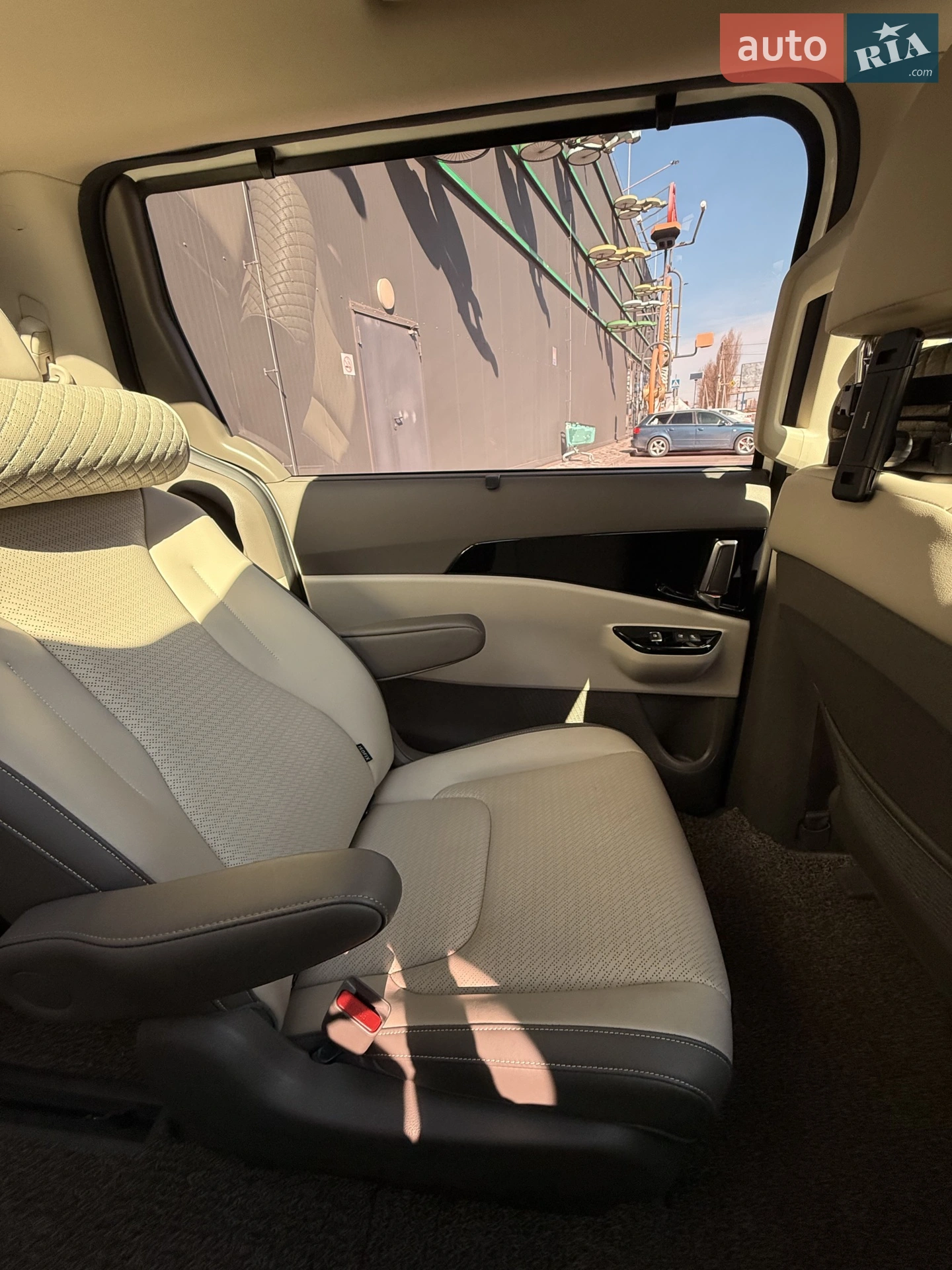 2022 Kia Carnival - мініатюра 24