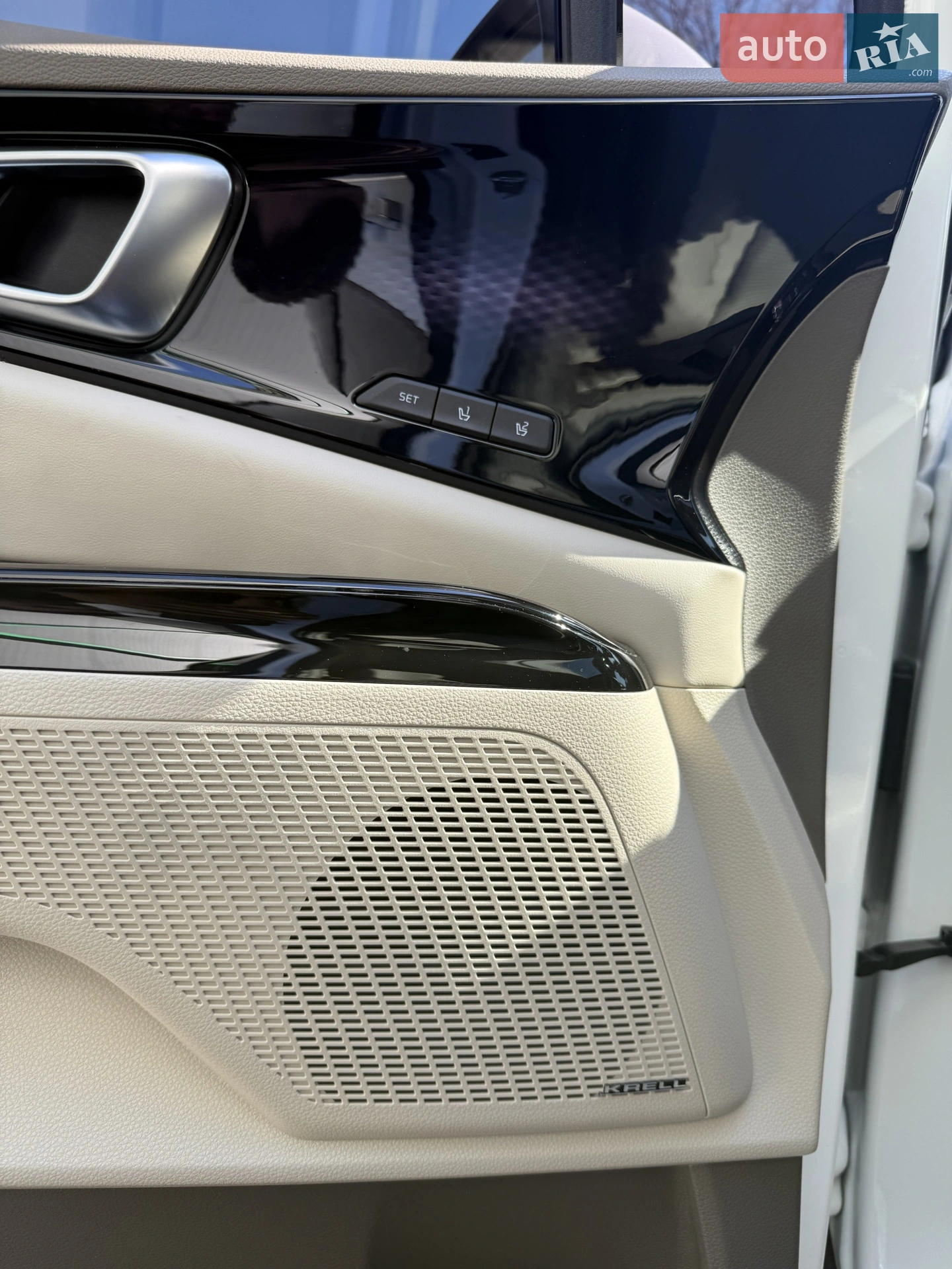 2022 Kia Carnival - мініатюра 28
