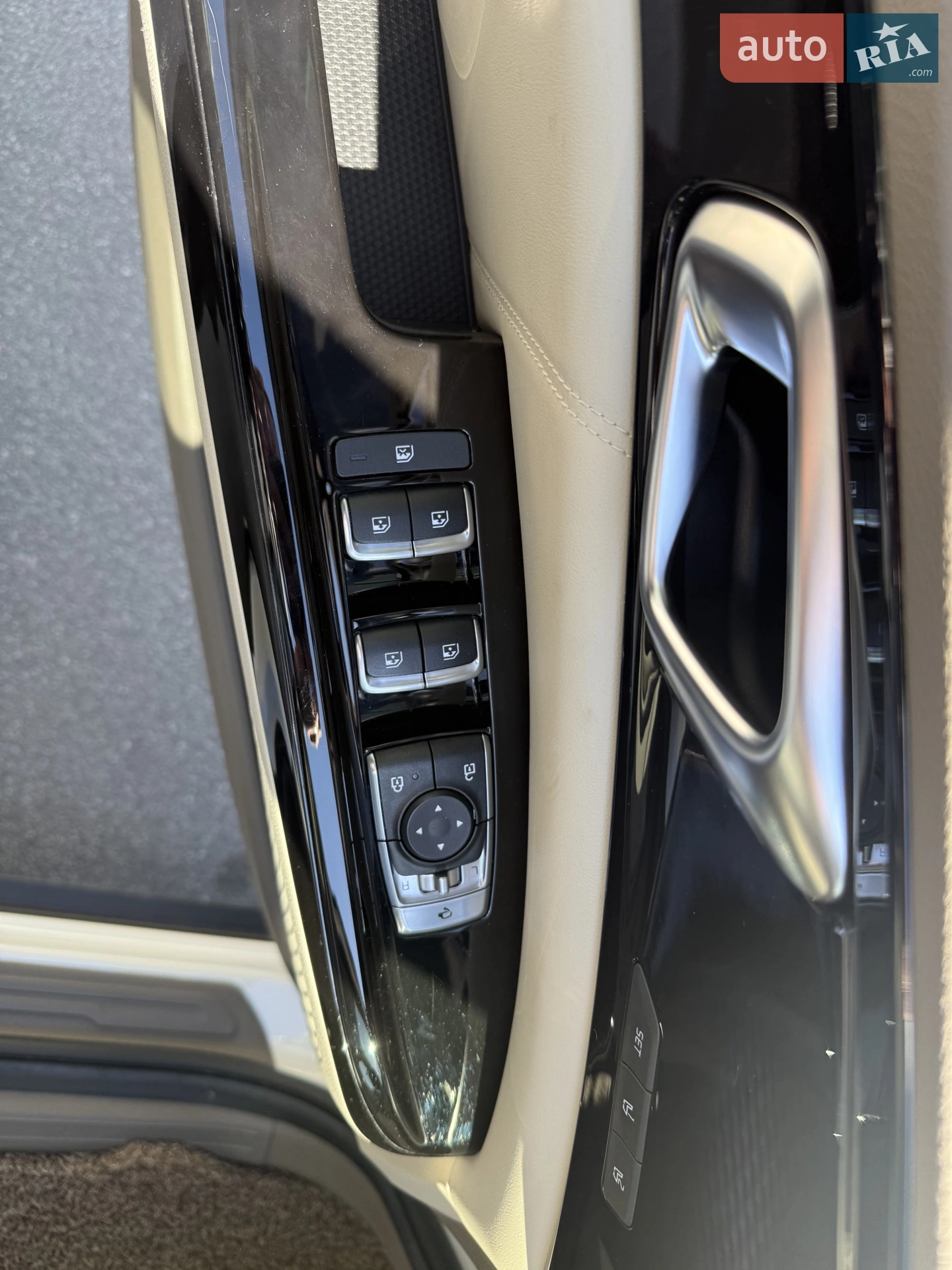 2022 Kia Carnival - мініатюра 29