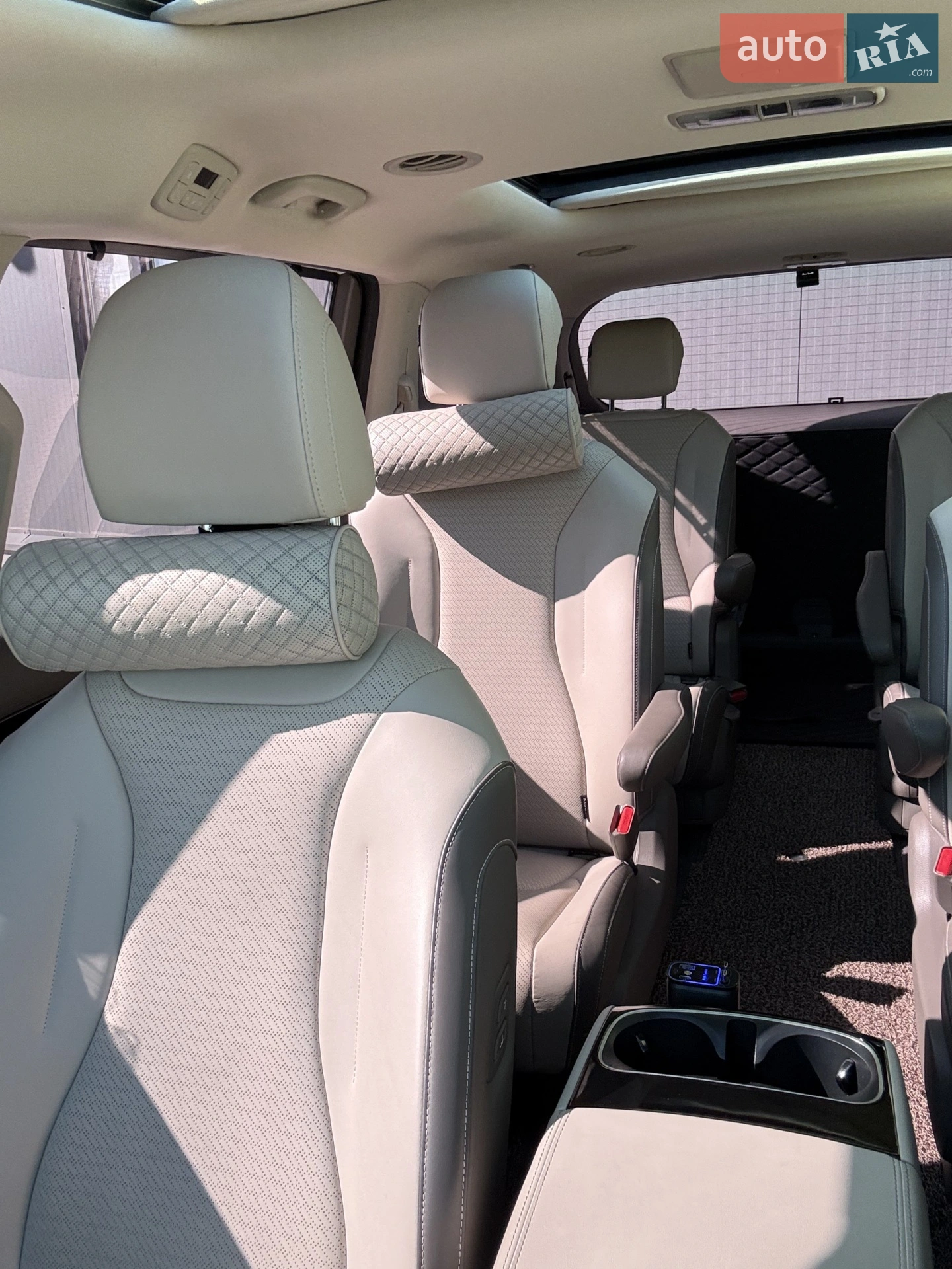 2022 Kia Carnival - мініатюра 32