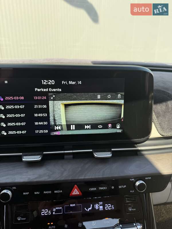 Минивэн Kia Carnival 2022 в Киеве