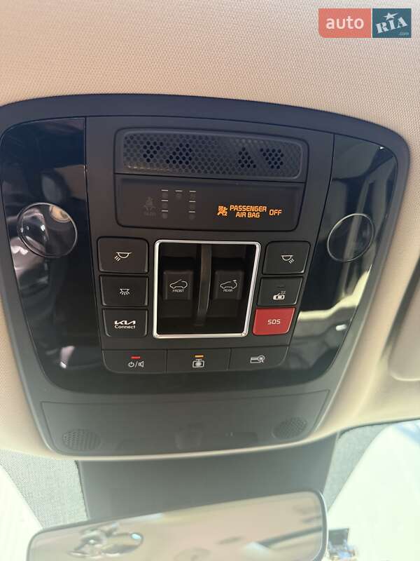 Минивэн Kia Carnival 2022 в Киеве