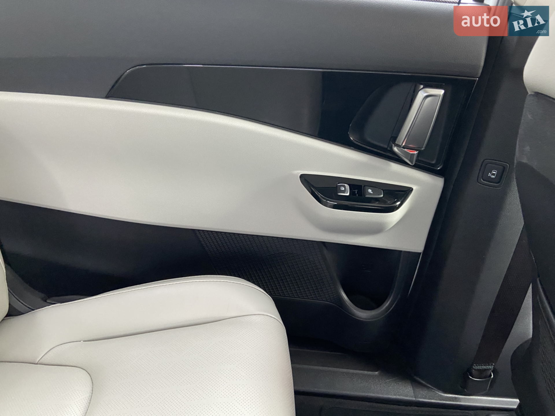 2023 Kia Carnival - мініатюра 14