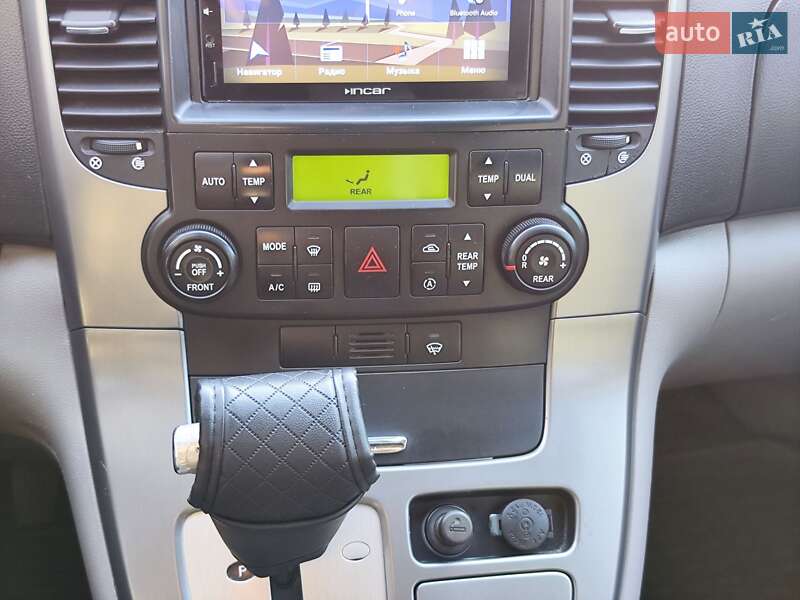 Мінівен Kia Carnival 2007 в Києві
