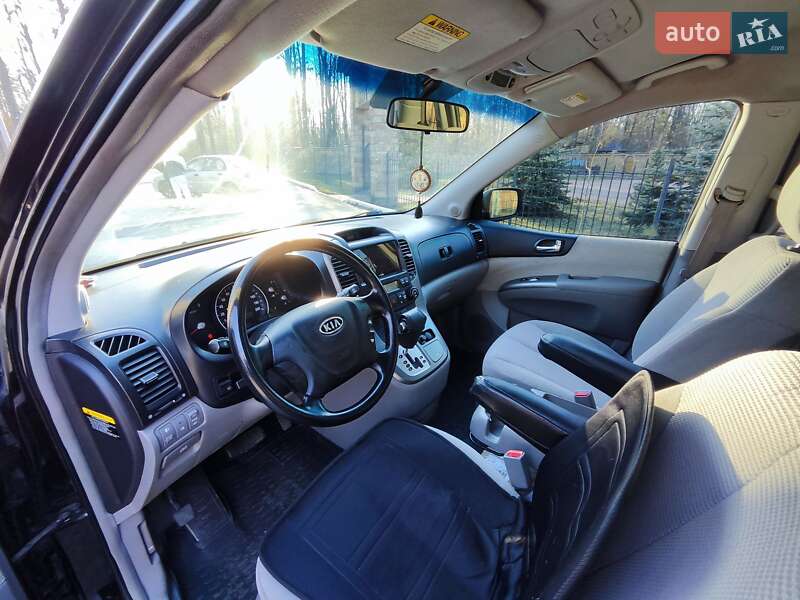 Мінівен Kia Carnival 2007 в Києві