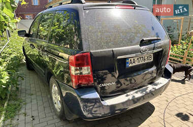 Мінівен Kia Carnival 2008 в 