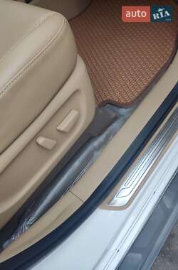Минивэн Kia Carnival 2019 в 