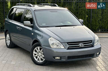 Минивэн Kia Carnival 2006 в 