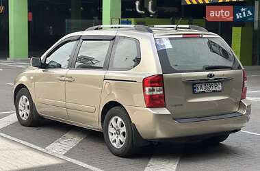 Мінівен Kia Carnival 2008 в 