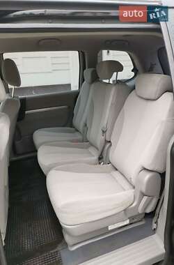 Мінівен Kia Carnival 2008 в 