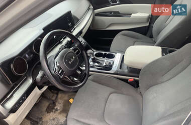 Мінівен Kia Carnival 2022 в 