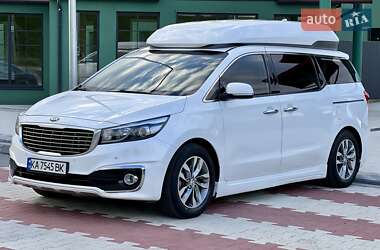 Мінівен Kia Carnival 2017 в 