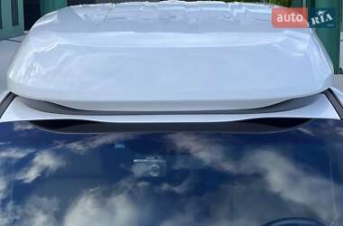 Мінівен Kia Carnival 2017 в 