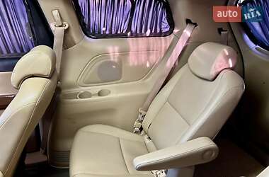 Мінівен Kia Carnival 2017 в 