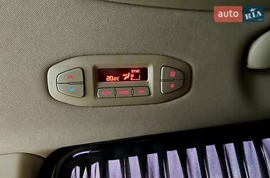 Мінівен Kia Carnival 2017 в 