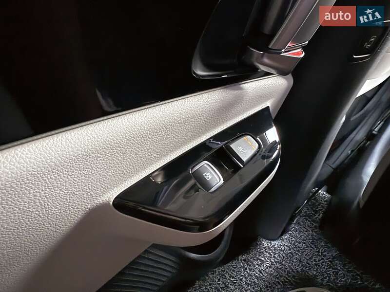 Минивэн Kia Carnival 2020 в Одессе