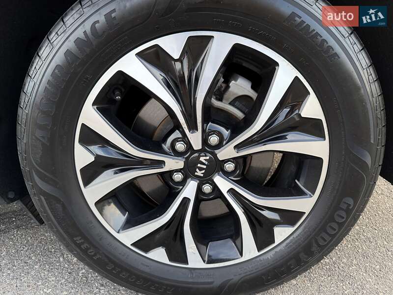 Минивэн Kia Carnival 2020 в Одессе