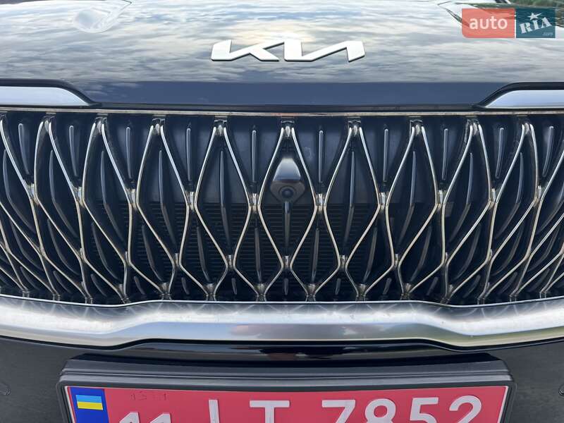 Минивэн Kia Carnival 2022 в Киеве