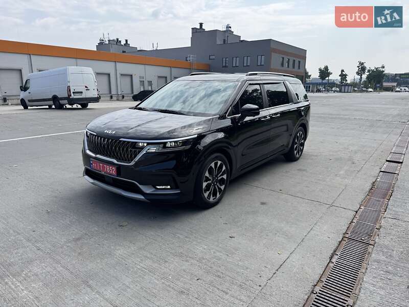 Минивэн Kia Carnival 2022 в Киеве