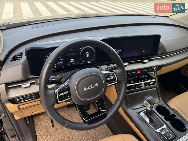 Минивэн Kia Carnival 2022 в Киеве