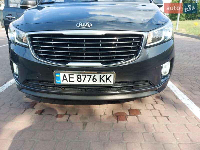 Минивэн Kia Carnival 2015 в Днепре фото 5 Минивэн Kia Carnival 2015 в Днепре