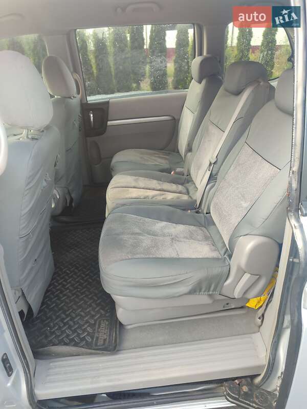 Мінівен Kia Carnival 2007 в Надвірній