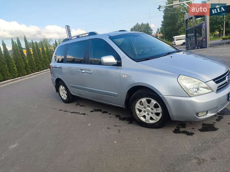 Мінівен Kia Carnival 2007 в Надвірній