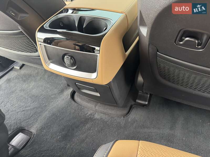 Минивэн Kia Carnival 2023 в Киеве фото 25 Минивэн Kia Carnival 2023 в Киеве