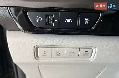 Минивэн Kia Carnival 2023 в 