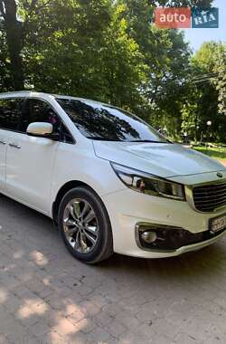 Мінівен Kia Carnival 2017 в Теофіполі