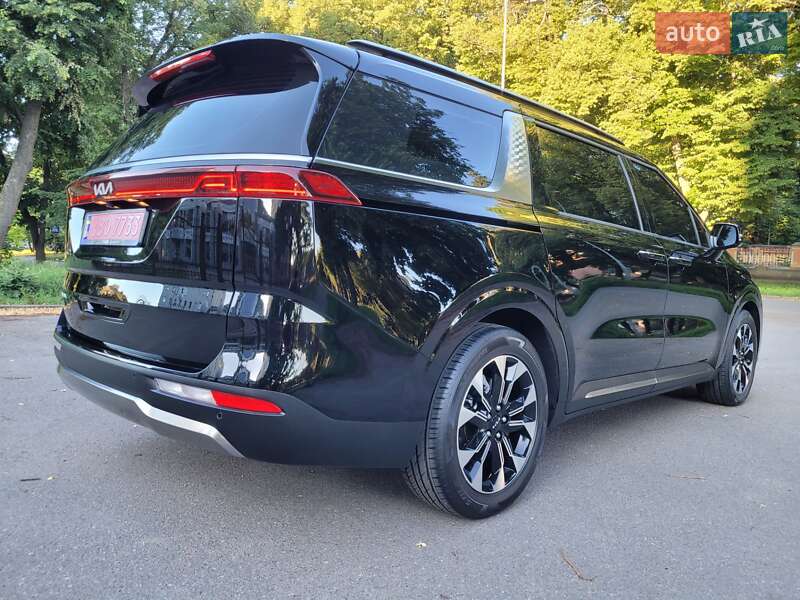 Мінівен Kia Carnival 2023 в Полтаві
