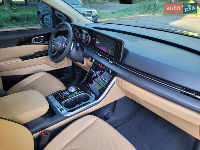 Мінівен Kia Carnival 2023 в Полтаві