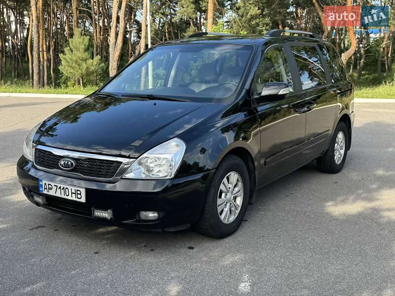 Мінівен Kia Carnival 2012 в Вінниці