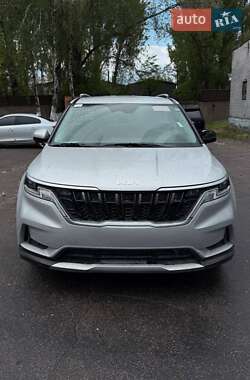 Минивэн Kia Carnival 2023 в Запорожье